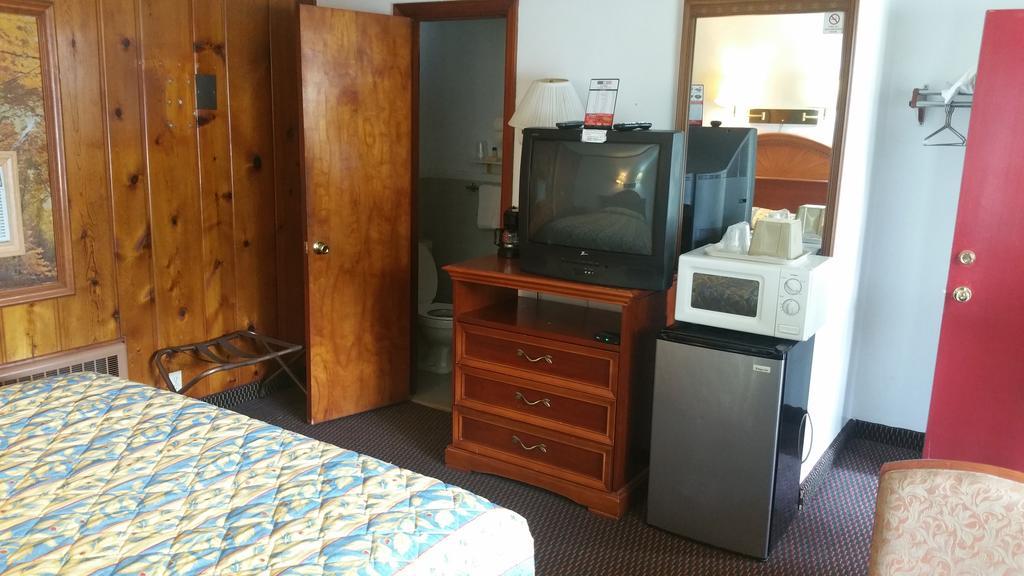 Sun N Snow Hotel คาดิลแลค ภายนอก รูปภาพ