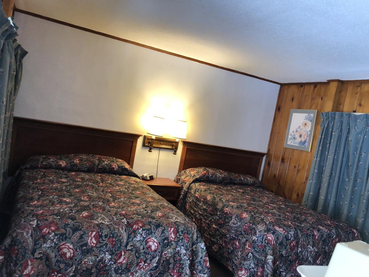 Sun N Snow Hotel คาดิลแลค ภายนอก รูปภาพ