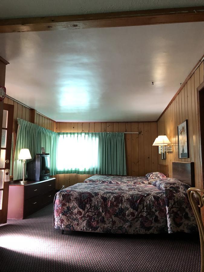 Sun N Snow Hotel คาดิลแลค ภายนอก รูปภาพ